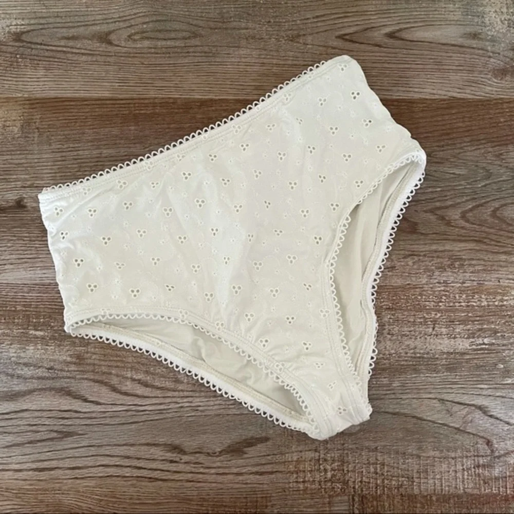 NWT Mermaid Sighting White Eyelet Bikini Bottom